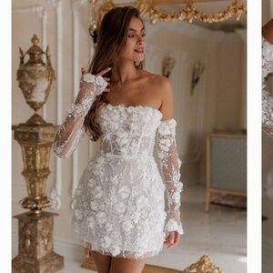 Elegant White Floral Wedding Dress
